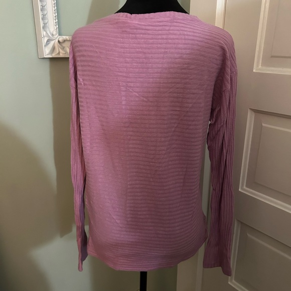 Gap purple chevron ribbed long sleeve blouse nwot size medium - Picture 5 of 5